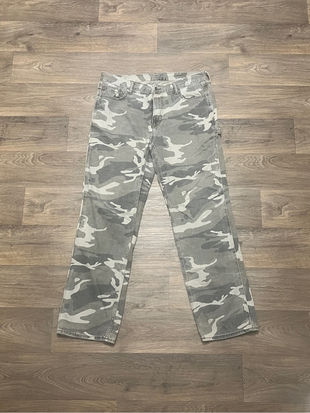 Men's Camo Straight Pants Size 38x36 Gray Beige Old NavyNeutral Carpenter Jeans